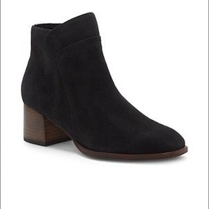 BNIB Lucky Brand Stylish Suede Booties